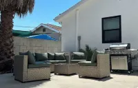 Charming 3-bedroom house with AC and WiFi near Redondo & Manhattan Beach Hotels in der Nähe von Kohl's