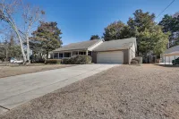 Lovely Decatur Home w/ Yard ~ 6 Mi to Town!