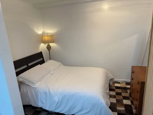 Loft Apartment with full kitchen cozy nook + 2 sofa beds & all modern electronic