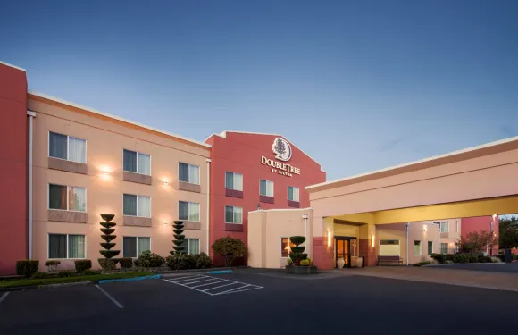 温哥華希爾頓逸林酒店