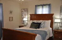 Charming Country Cottage Hideaway 3-bedroom house with WiFi and AC in Lebanon