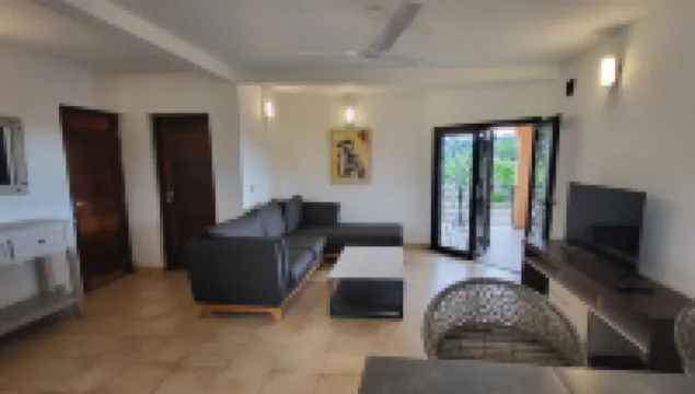 RESIDNZE SUISSE Three fully-equipped apartments in a quiet location