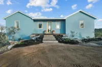 Sage Rock, a beautiful guesthouse in the heart of Fredericksburg wine country.