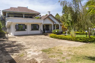 Elevate by African Manor Hotels in 