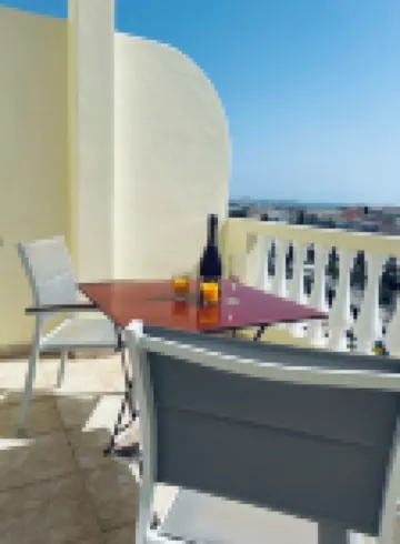 Casa Hermano, Bright and sunny with sea views in Lagos