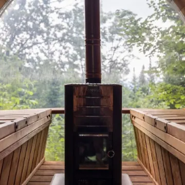White Mountains Getaway w/ Sauna & Stunning Views