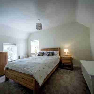 Charming Farmhouse Retreat | Peaceful Stay Near Derry City Rooms