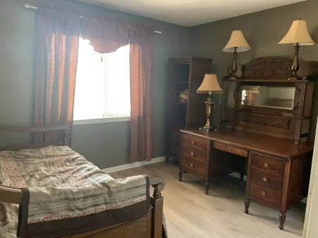 Waterfront, Amazing sunset overlooking pool.