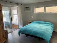 Quiet, spacious renovated 2 bd, 2 bath condo with stunning ocean views