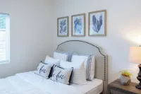 Newly built vacation home with a large backyard Hotels in Diamond Bar