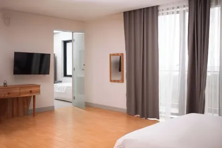 Two Bedroom Apartment, Takoradi Отели рядом с Аэропорт Такоради