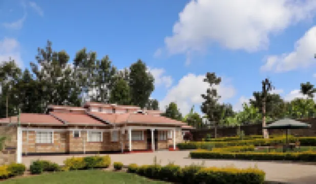 The Meru Manor is just 5 minutes from Meru Town.