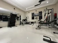 Perfect Vacation Home with hot tub, 24/7 security, WiFi, Swimming Pool, etc..