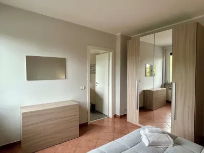 Serravalle Outlet Prime Apartments 5 Cervo附近的飯店