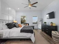 Long Beach Bungalow-3Br/2 bath Hotels in Long Beach