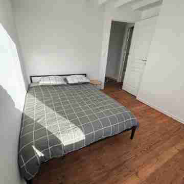 Town house 7min from station Rooms