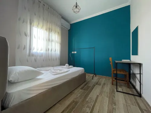 Grandfather Apartment just 100m from Berat Castle - Homestays