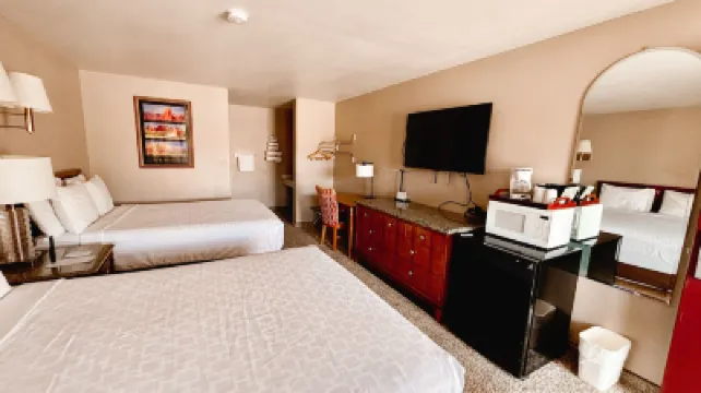 Whispering Sands Motel Hotel di 