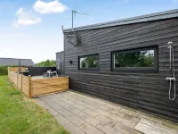 "Weike" - 950m to the Fjord Hotels in Tarm