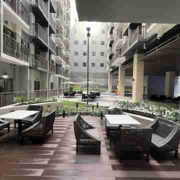 City Center Haven:  2BD King Bed End Unit Condo KeylessEntry, Fst WiFi & Parking Others