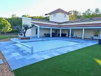 Villa ambre in Bully between Lyon & Beaujolais 比利住宿飯店