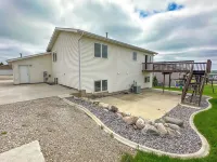 Spacious/Clean 4 Bedroom 2 Bathroom Home away from Home. Ξενοδοχεία στην πόλη Mandan