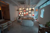 Devin Otel