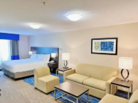 Holiday Inn & Suites REGINA by IHG Hotel a 
