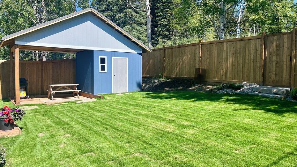 Alpine Escape-Completely Renovated Home, 20 minutes from Jasper Park Gates