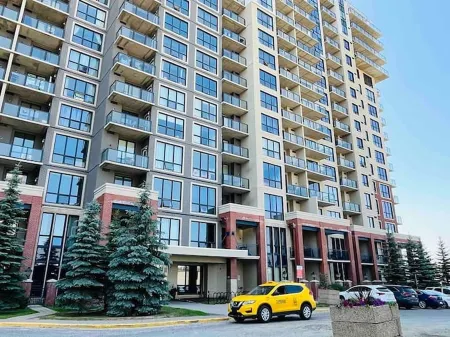 Full Apartment at Train Station Отели рядом с достопримечательностью «Pearle Vision»