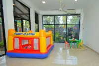 Private beach / Max 6people / 2bed room / Wifi / Gym /