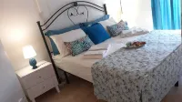 Penthouse in the Historic Center 70m from the Train Station, 700m. from the Sea