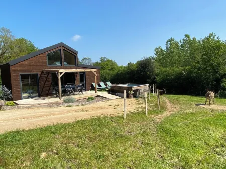 La Cabane du Petit Moulin Отели в г. Брессюир