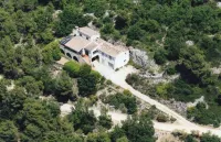 4-bedroom villa for 8 people