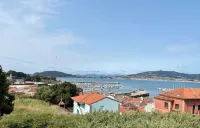 Wonderful semi-detached house Hotels in Baiona