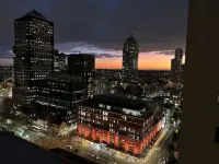 Charming to the Max with aircon in vibrant Haymarket