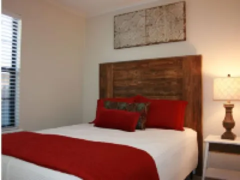 Great location for all things WTAMU and Palo Duro Canyon!  Easy walk to campus. Hoteles en Canyon