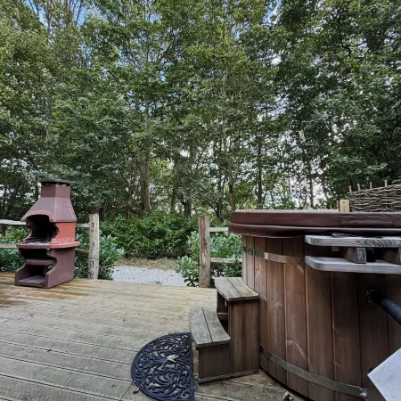 Hayne Barn Estate - Private Estate : 6 Eco Lodges - 1 Studio