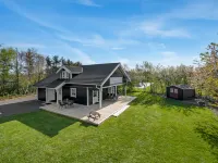 "Adelia" - 850m to the Fjord Hotels in Tarm