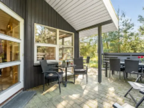 "Matthea" - 900m from the sea