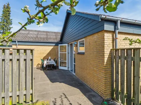 "Felicia" - 200m from the sea