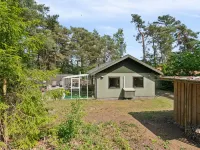 "Ellinor" - 300m from the Sea