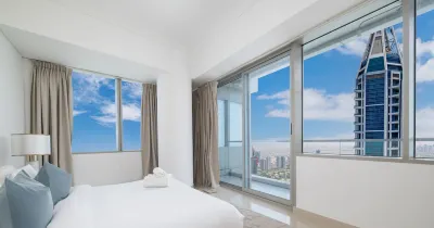 럭스 더 스카이 뷰 스위트 두바이 마리나  호텔