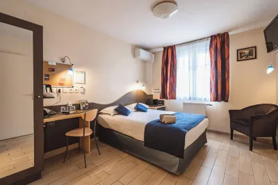 Logis Hotel au Tambour Hotel in zona Chapelle Foujita