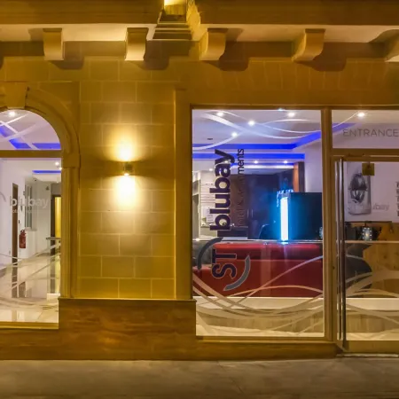 Blubay Apartments by ST Hotels Отели рядом с достопримечательностью «Аудиовизуальное шоу Мальта-Экспириенс»