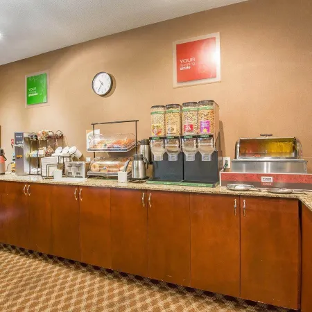 Comfort Inn & Suites