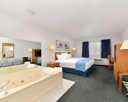 Americas Best Value Inn Tahquamenon Country Hotels in Luce County