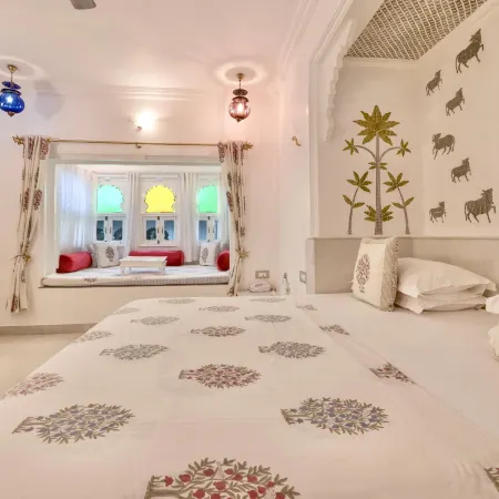 Jagat Niwas Palace