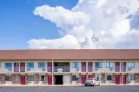 Capital O Aurora Inn Monett US 60 Hotel di 