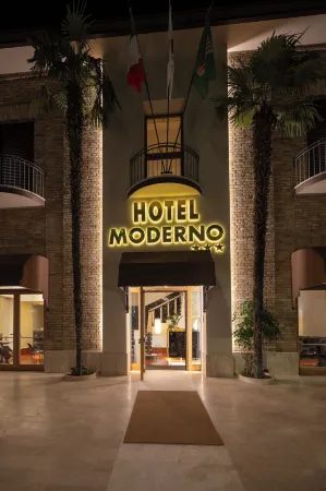 Hotel Moderno